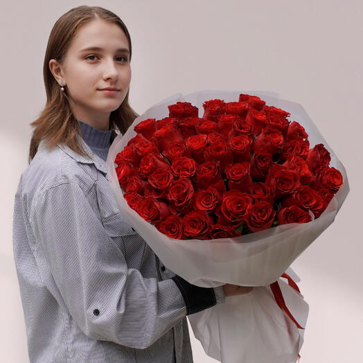 Букет из 51 красной кенийской розы. Арт.315