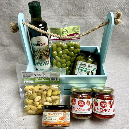 Гастрономический подарок «Средиземноморская коллекция» с премиальными оливками, оливковым маслом, томатами и брускеттой