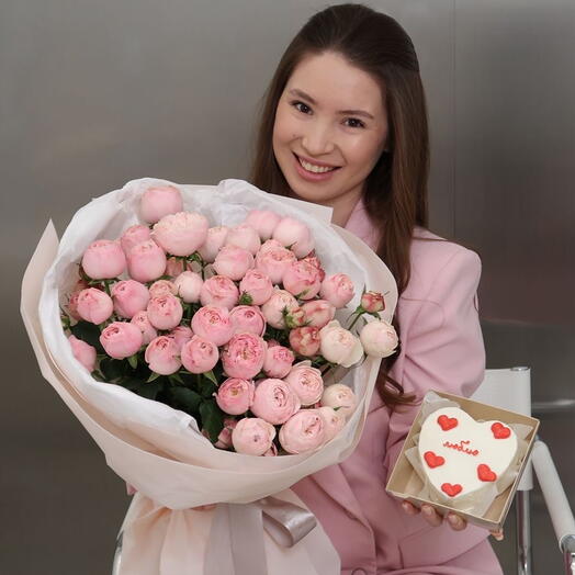 Комбо монобукет с бенто💐