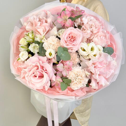 Сборный букет с французской розой, эустомой, гвоздикой Bouquet 101 Moscow
