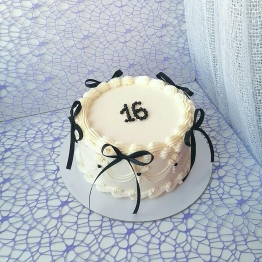 Торт ламбет с бантиками 1 кг