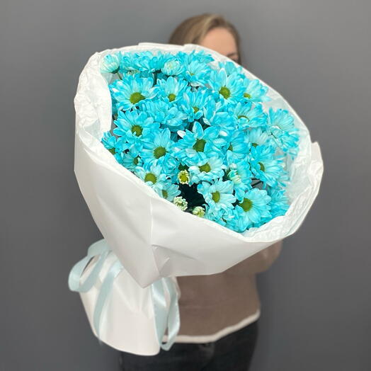 7 голубых хризантем ромашка в оформлении для мамы🫶