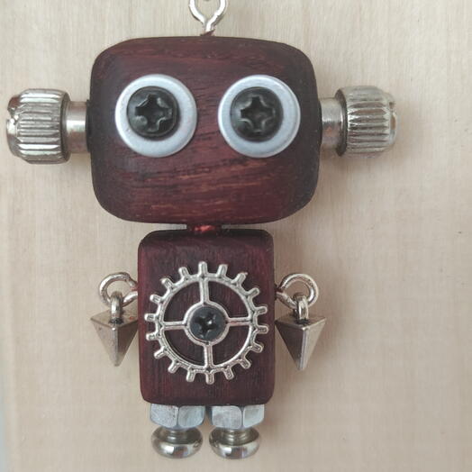 Брелок из дерева ясень