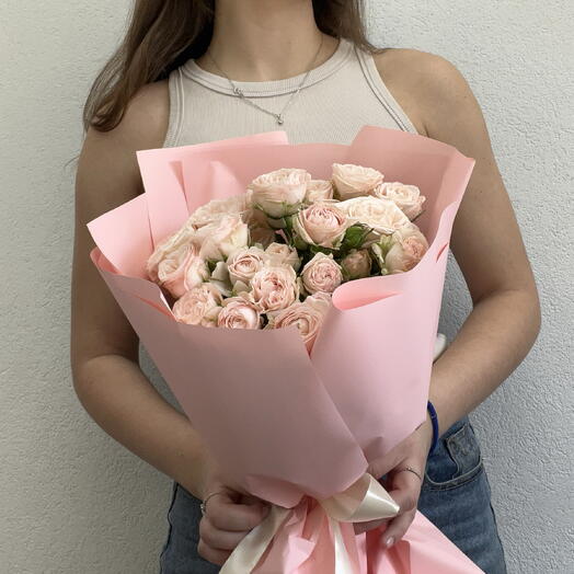 7 кустовых роз мадам бомбастик💗