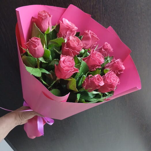 Букет из малиновых роз ,11шт,50 см.
Букетная s