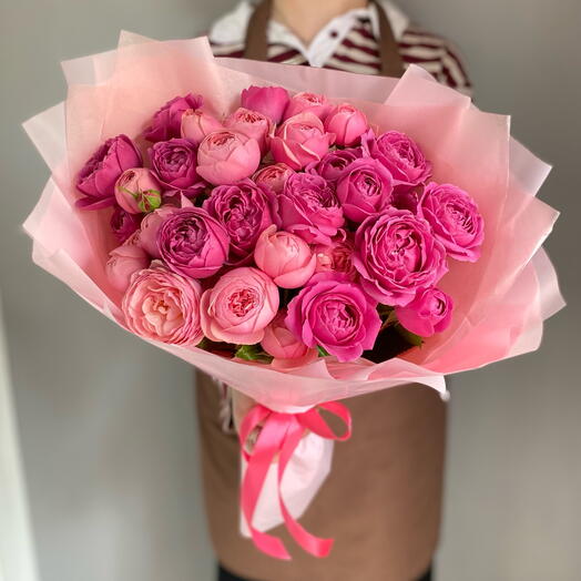 Букет кустовых пионовидных роз🌸🎀