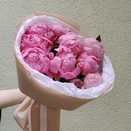 9 розовых пионов в оформлении 🌸 сезонные пионы в Воронеже с доставкой. Пионы 9 шт