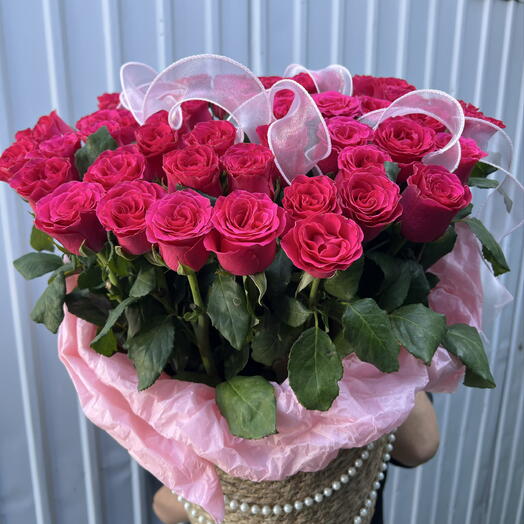 Свежие розы в кашпо 🌸