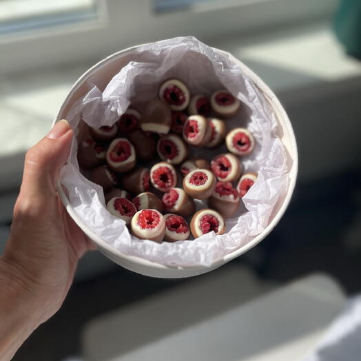 Малина в двойном шоколаде