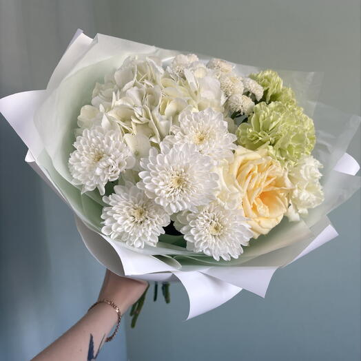 Букет из гортензии/хризантемы/эустомы/диантуса💕