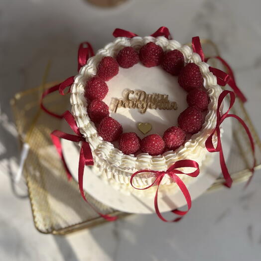 Lambeth-style bento cake with bows