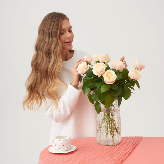 Пачка (10 шт.) Роза одноголовая пионовидная Присцилла 60 см