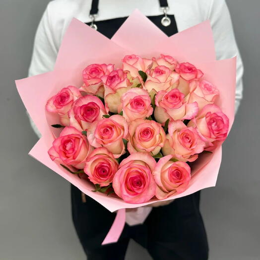 Bouquet. Pink rose Jumilia. 19 pcs N1054