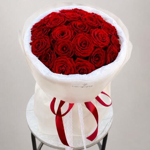 Элегантный букет из 25 красных роз 🌹
