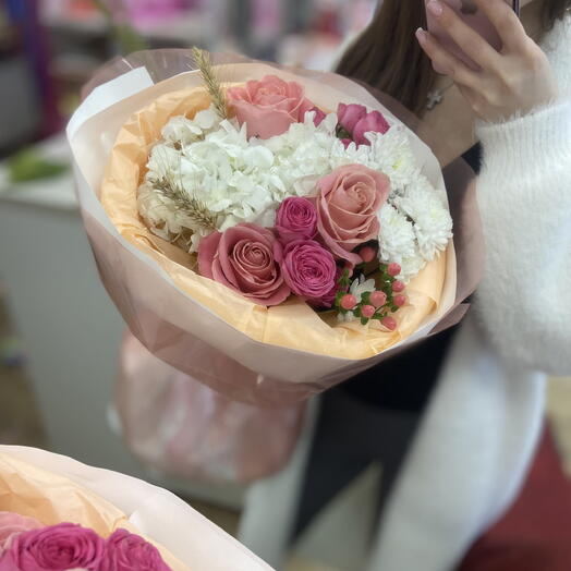 Персиковый букет с бусинами🧡