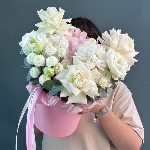 «Нежный пудинг» 🎀 🌸 Композиция из французских роз, гортензии и эустом