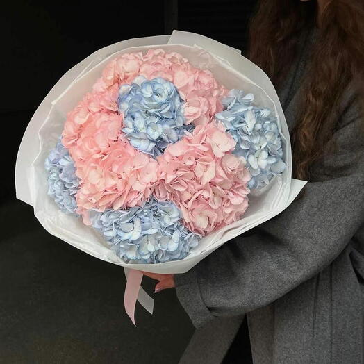 Нежный дофаминовый микс из 9 гортензий