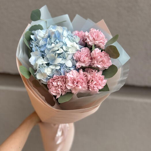 Букет «Нежность» 🎀 стойкая гвоздика 👩‍️‍💋‍👨 шикарная голубая гортензия 🩵