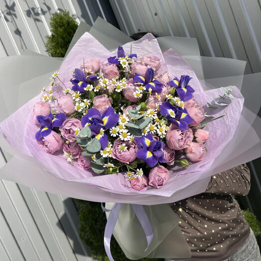 Лавандер ирисы и Матрикари 💐
