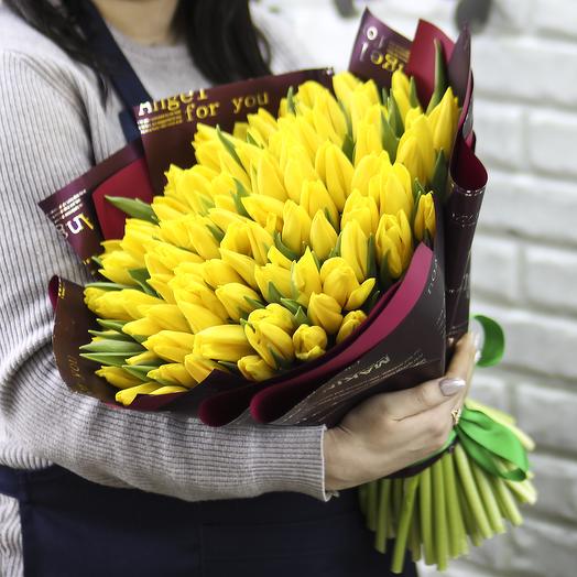 101 желтый тюльпан в упаковке
