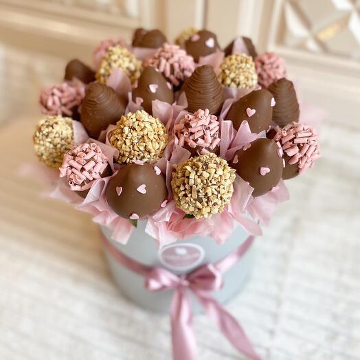 Ramo de fresas en chocolate belga con leche