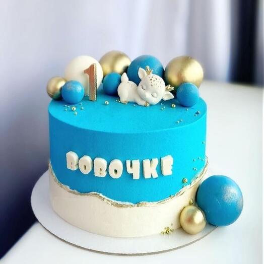 Cake with a fawn