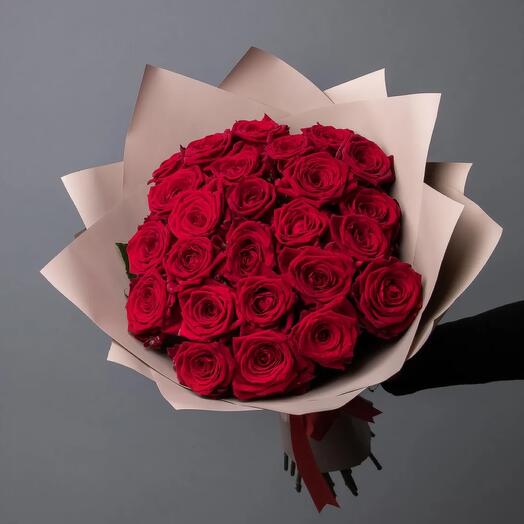 25 роз Red Naomi