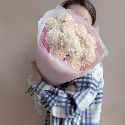 Bouquet of 11 carnations