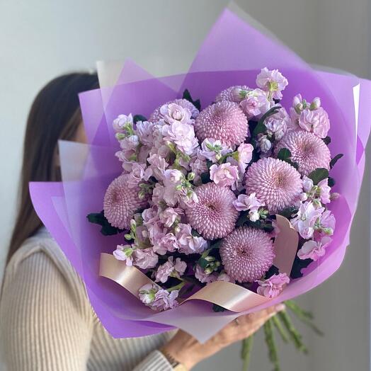 Chrysanthemums and mattiola fragrant bouquet