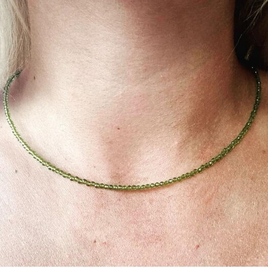 Natural spinel choker
