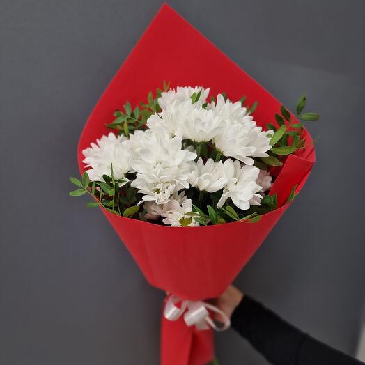 Monobucket made of daisies