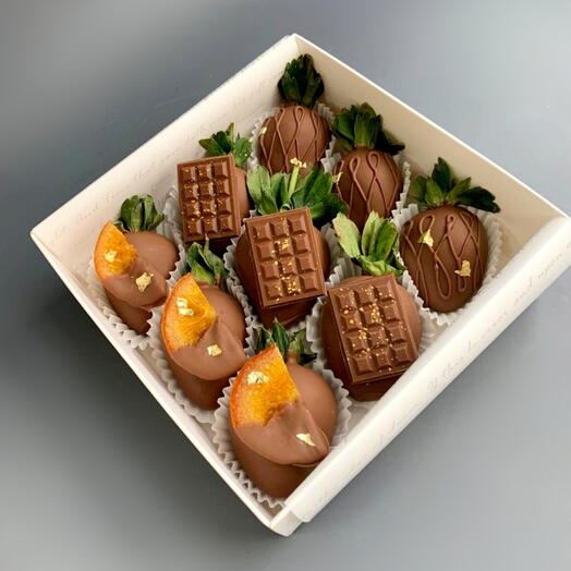 Коробочка клубники в шоколаде 9 шт "Orange mood"