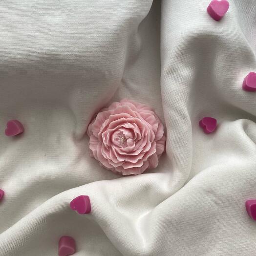 Свеча с ароматом карамельного крема в форме цветка