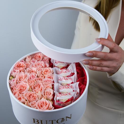 Composición "Rosas y dulces"