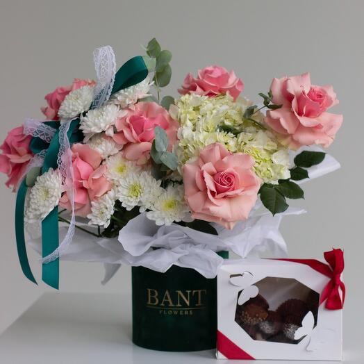 Комбо: сборный бокс+ 9шт клубники в шоколаде