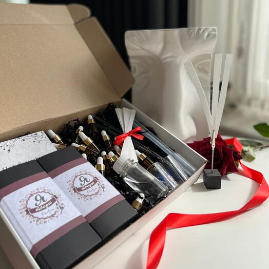 Набор для создания духов PARFUM BOX ITVORU