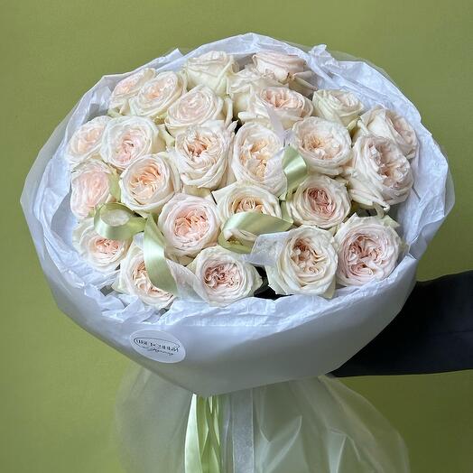 Букет из 25 роз WHITE O HARA