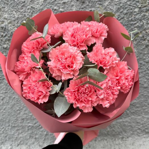 A bright bouquet with dianthuses