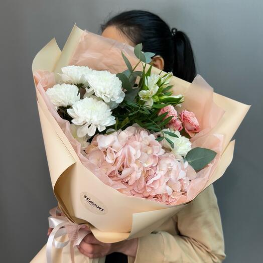 Bouquet with hydrangea