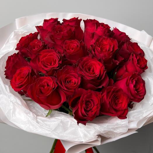 Большой букет из красных Кенийских роз