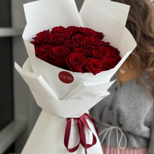Моно букет из красных роз RED (25 шт.)