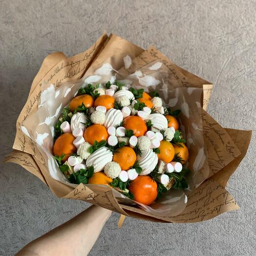 Фруктовый букет со сладостями