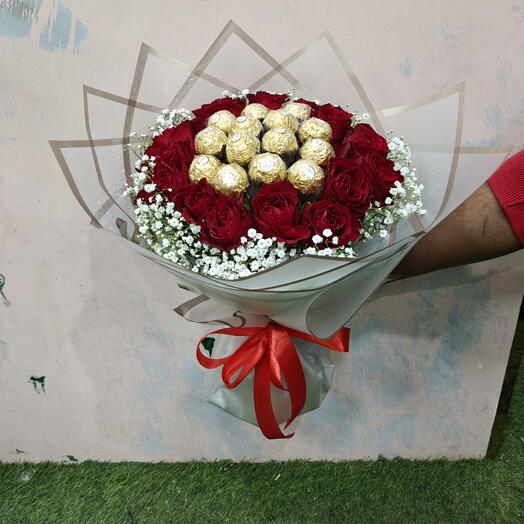 Golden Love Rose   Ferrero chocolate Bouquet