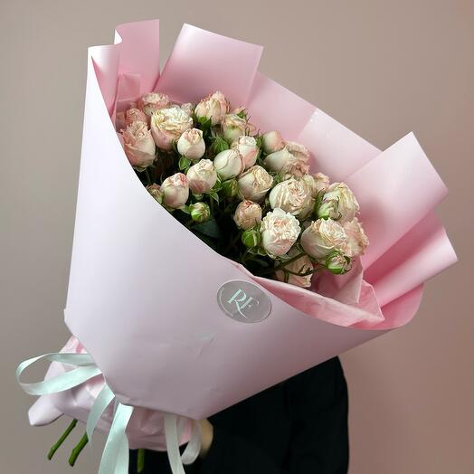 Моно букет из 9 кустовых роз