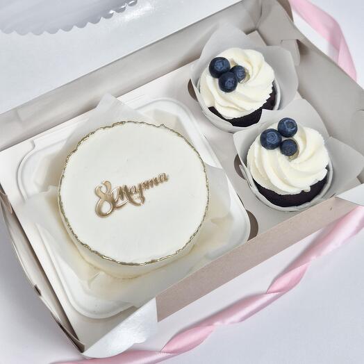 Набор бенто+2 капкейка на 8 марта