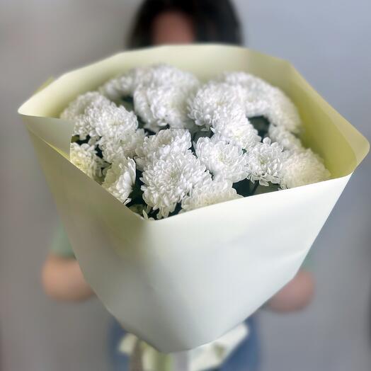 Delicate bouquet of chrysanthemums, 9 branches