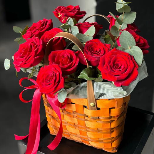 Корзина с цветами