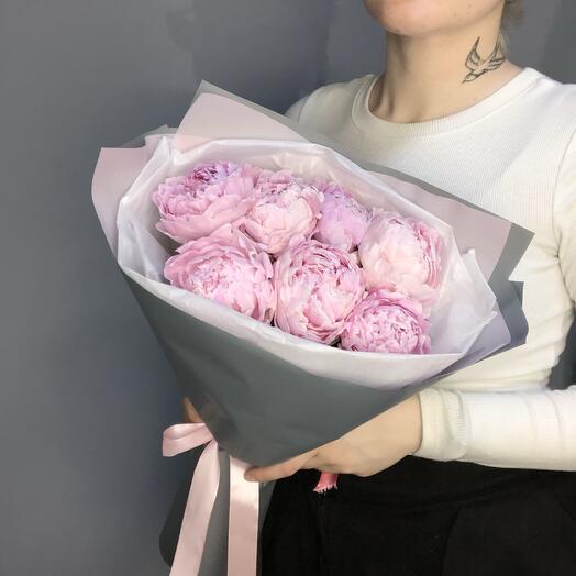 Пионы сара розовые в моно букете