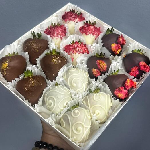 Клубника в бельгийском шоколаде 16🍓шт