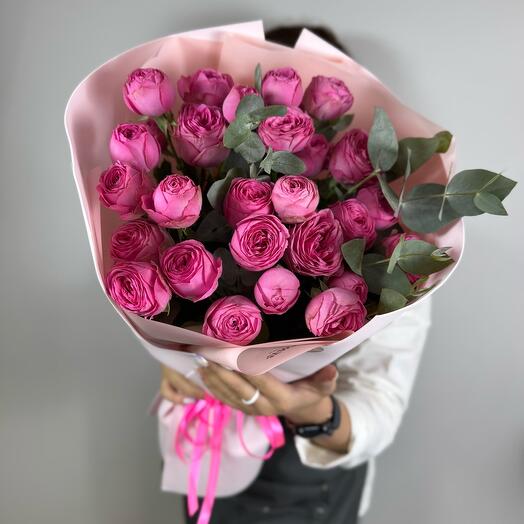 Пять кустовых розочек с эвкалиптом💕